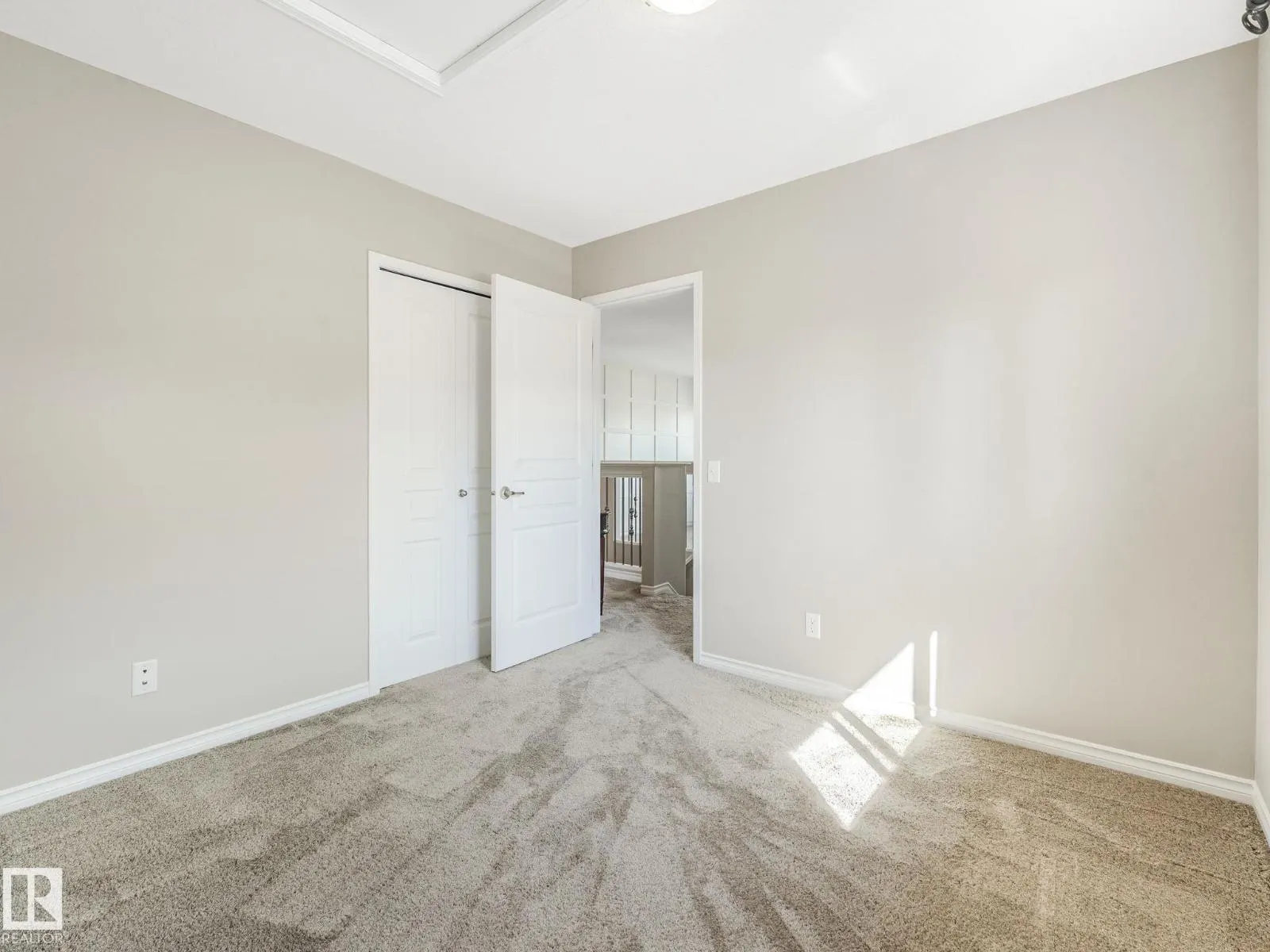 6123 5 AV SW