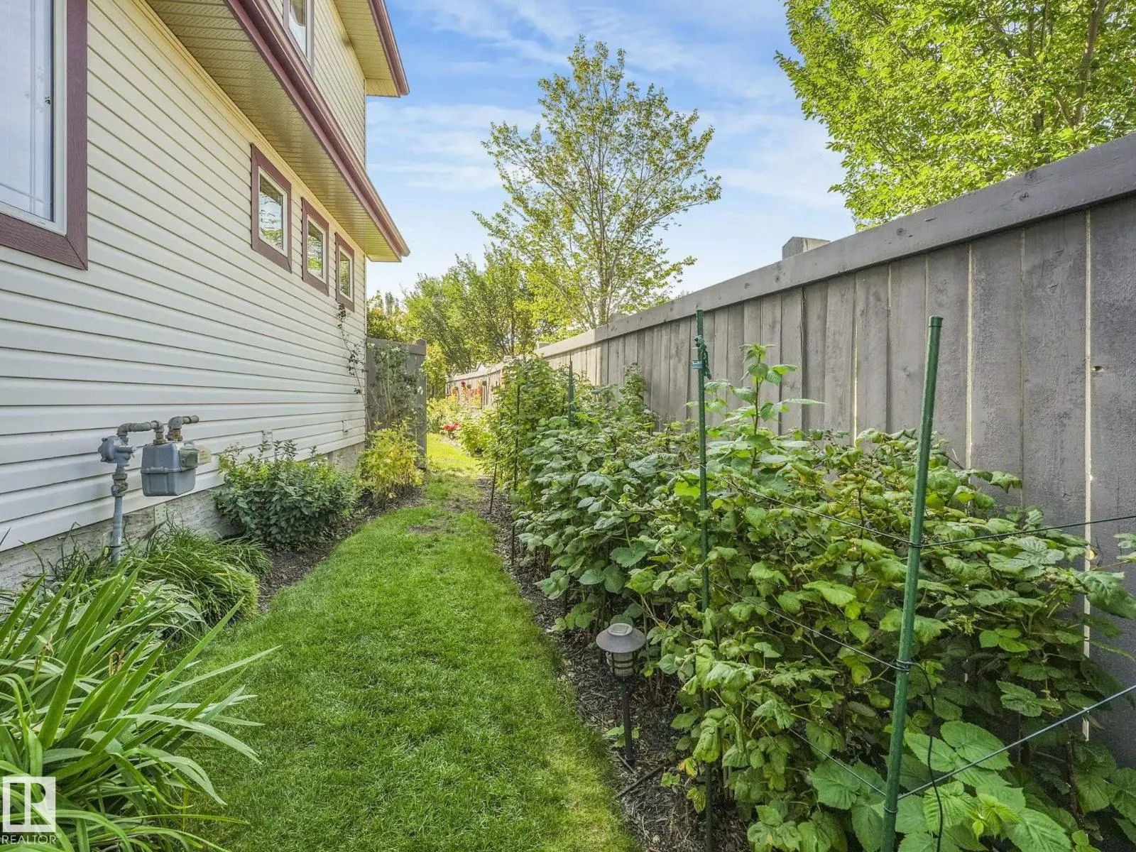 6123 5 AV SW