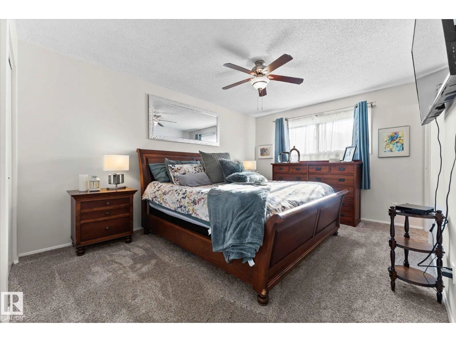 1 MILLER AV