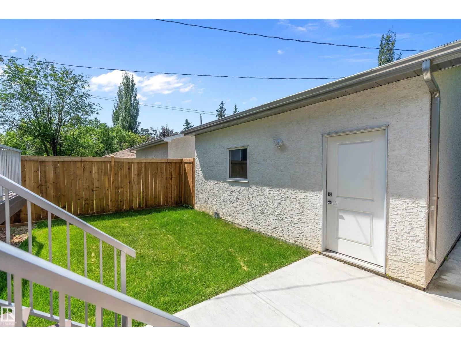 8422 117 ST NW