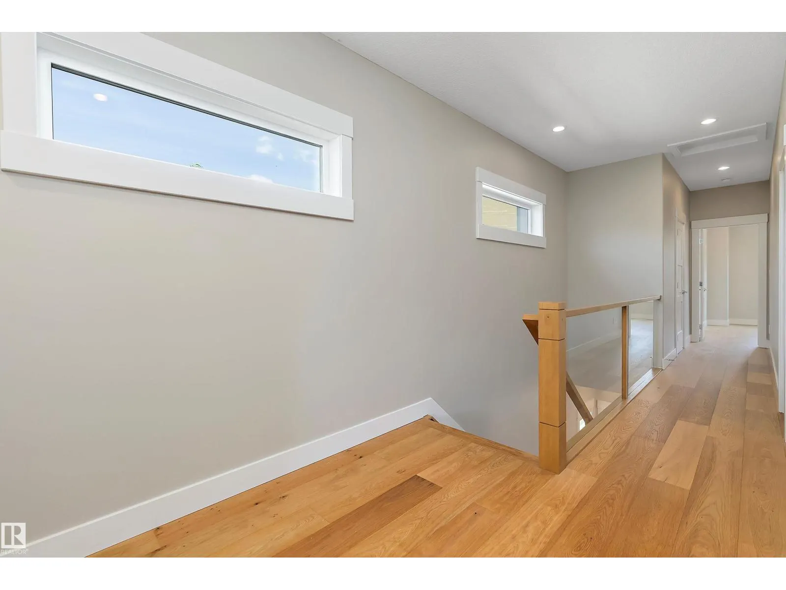 8422 117 ST NW
