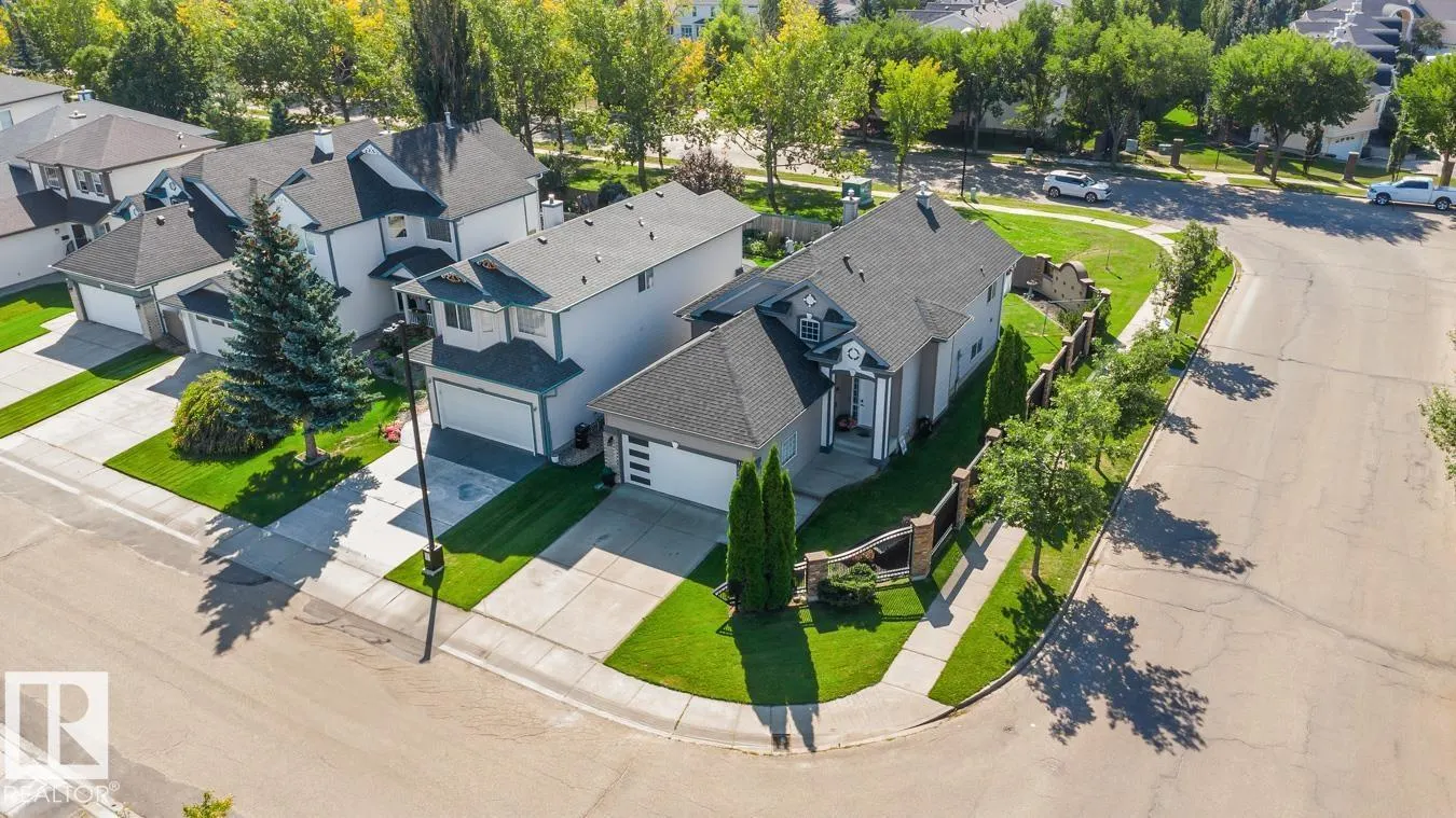 11735 10 AV NW NW