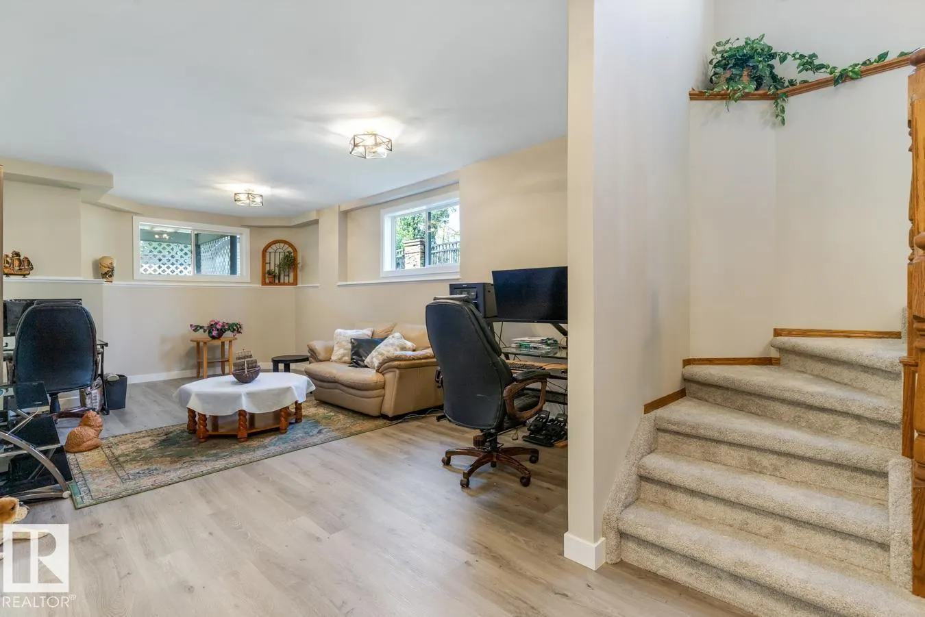 11735 10 AV NW NW