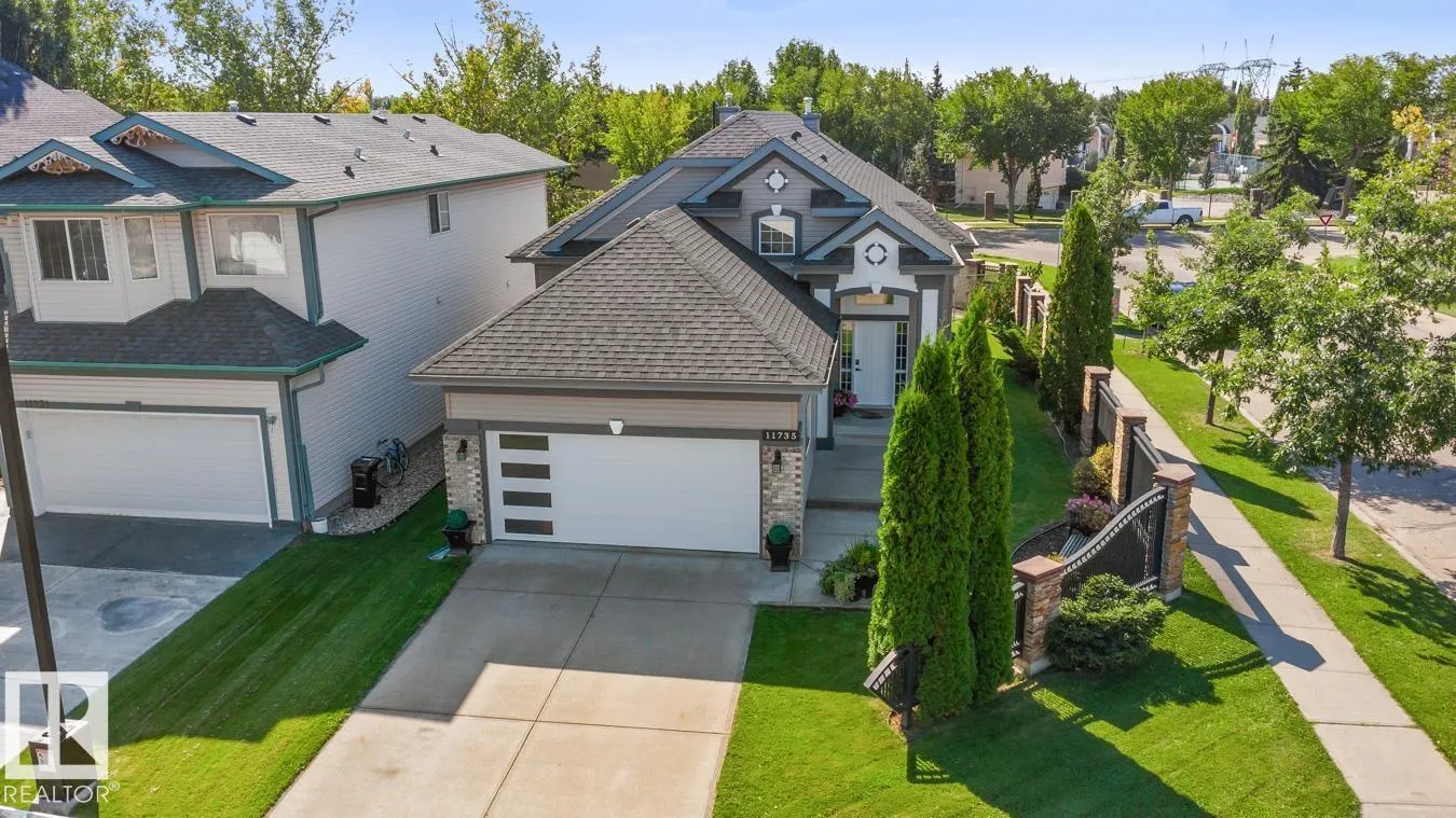 11735 10 AV NW NW
