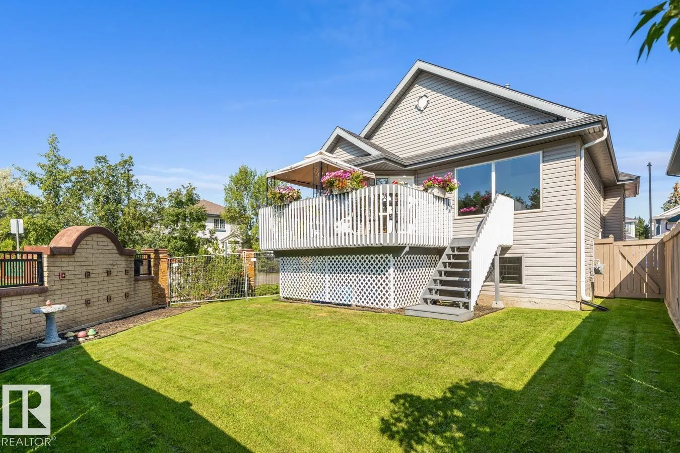11735 10 AV NW NW