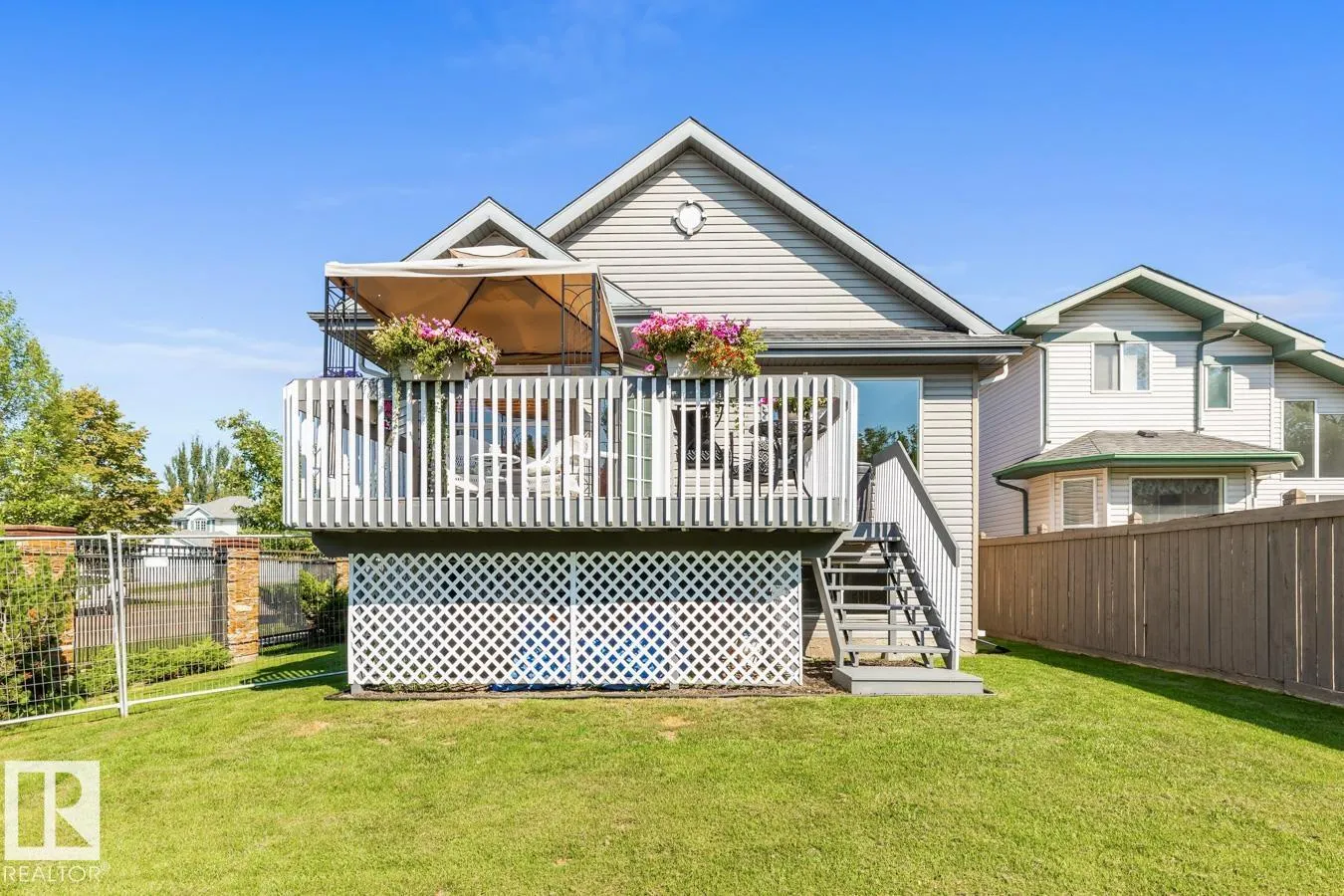 11735 10 AV NW NW
