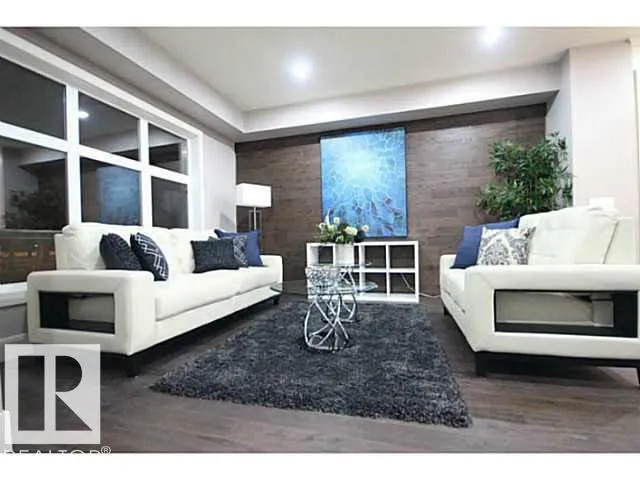 11333 76 AV NW