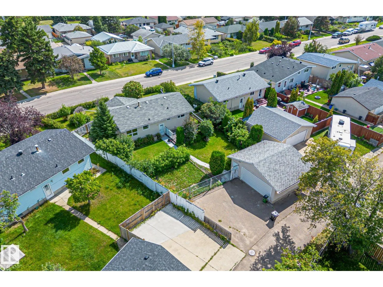 10832 31 ST NW