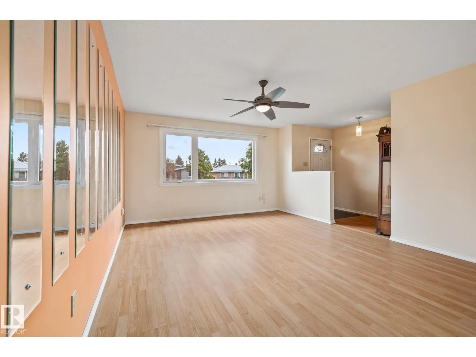 10832 31 ST NW