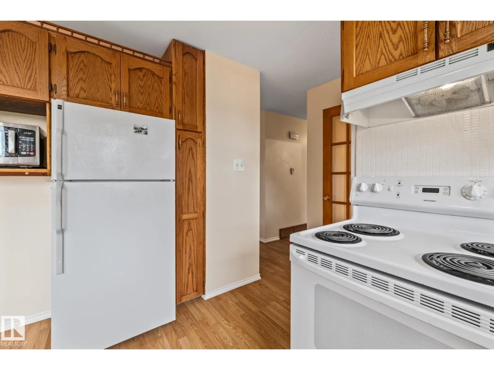 10832 31 ST NW