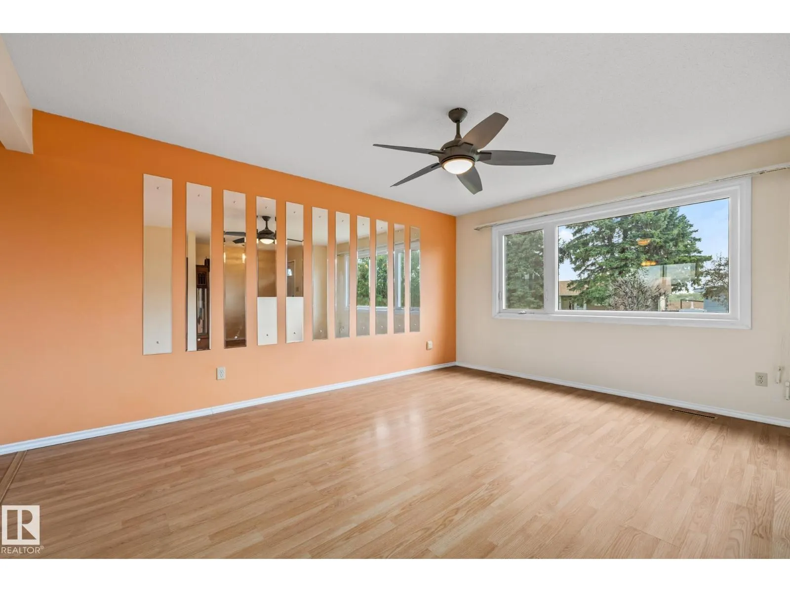 10832 31 ST NW
