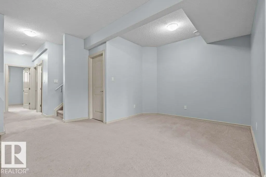 590 TAMARACK RD NW