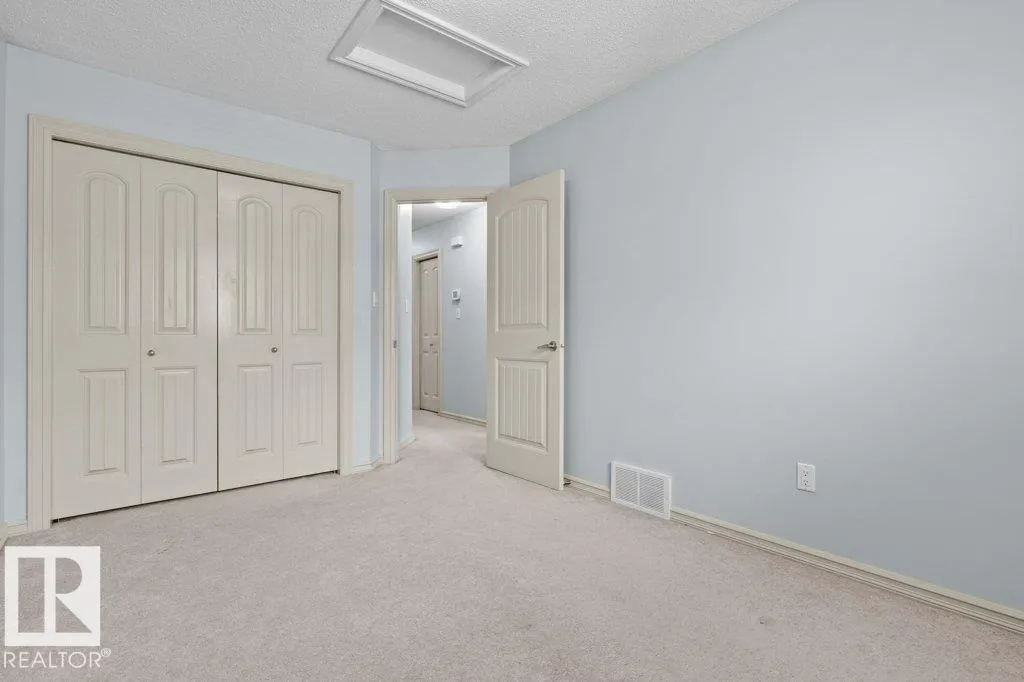 590 TAMARACK RD NW