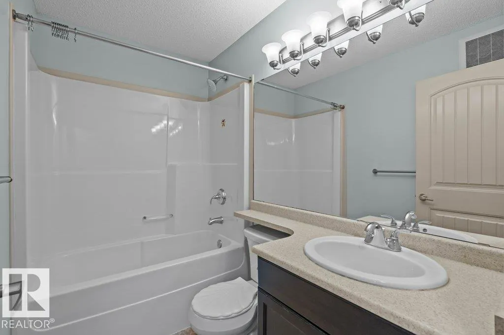590 TAMARACK RD NW