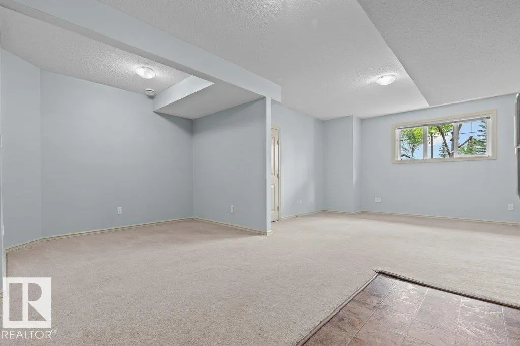 590 TAMARACK RD NW