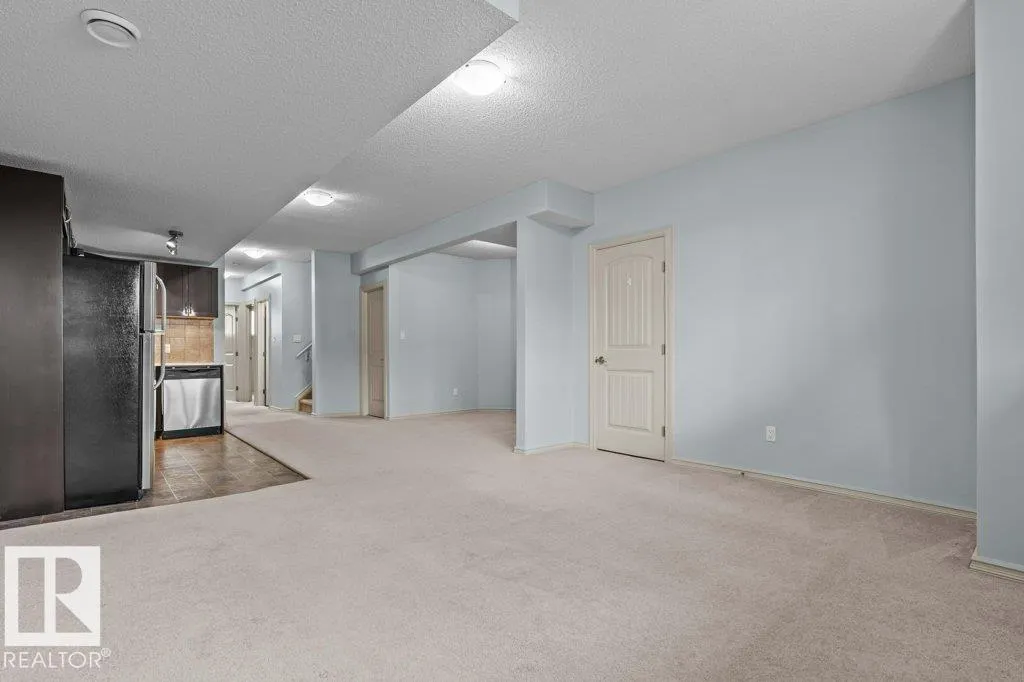 590 TAMARACK RD NW