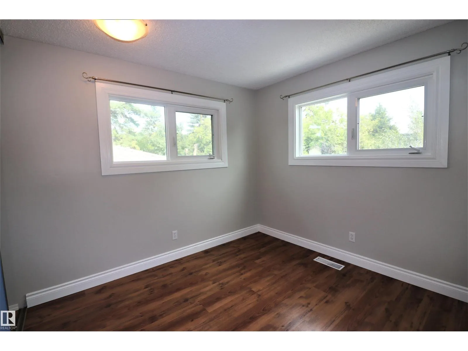 4319 54 ST