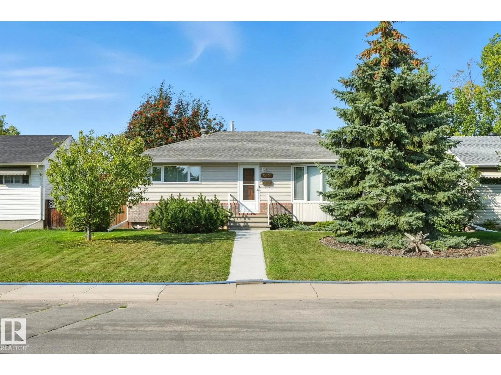 15956 110B AV NW