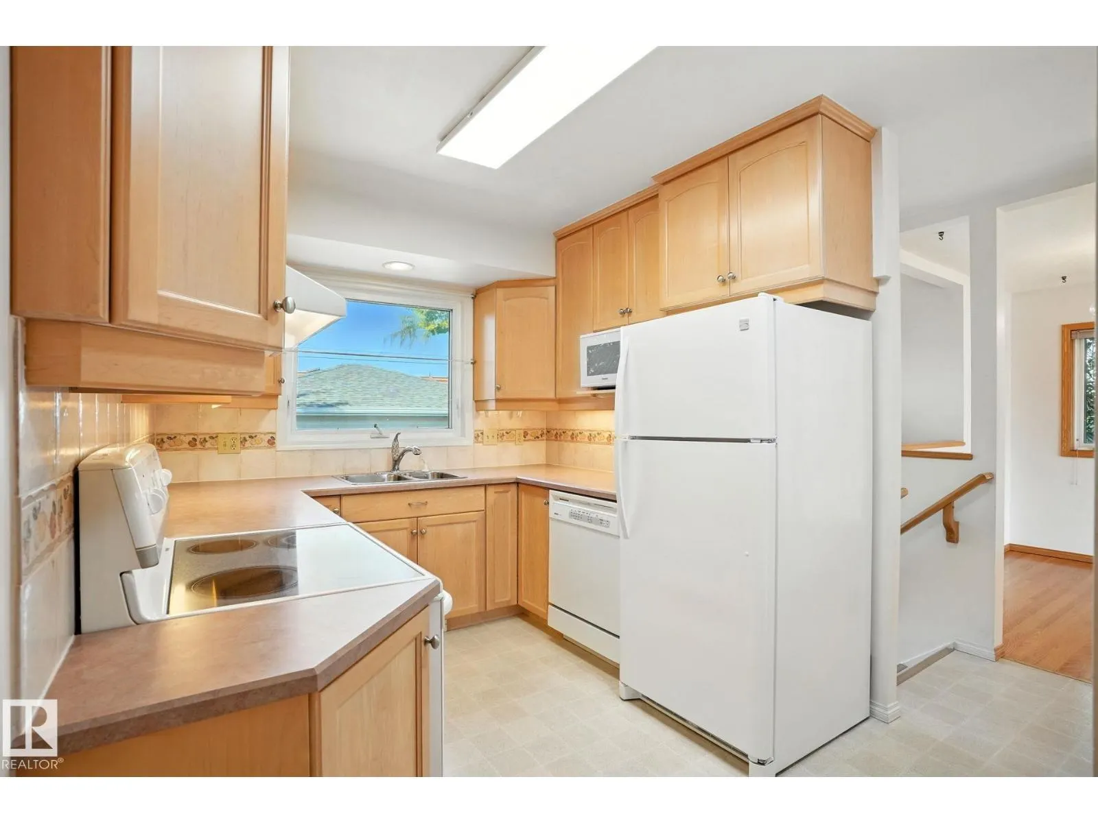 15956 110B AV NW