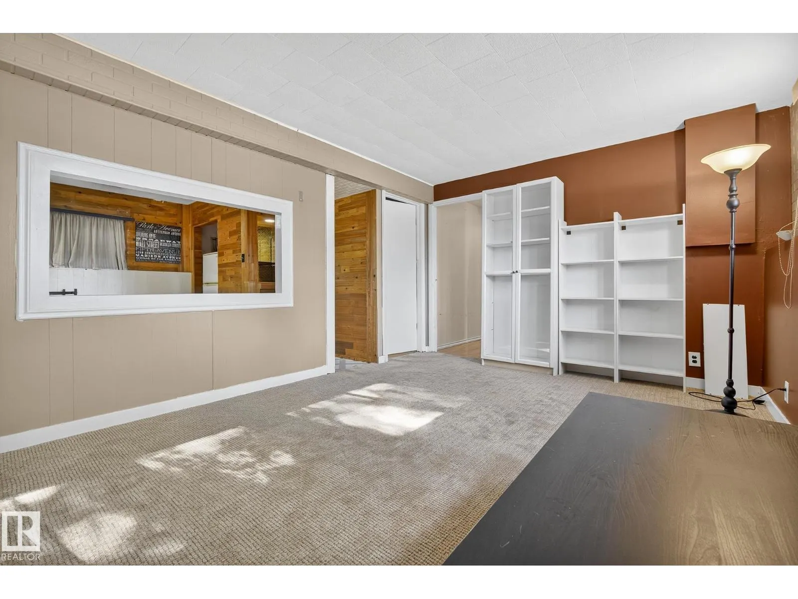 2 FARMSTEAD AV