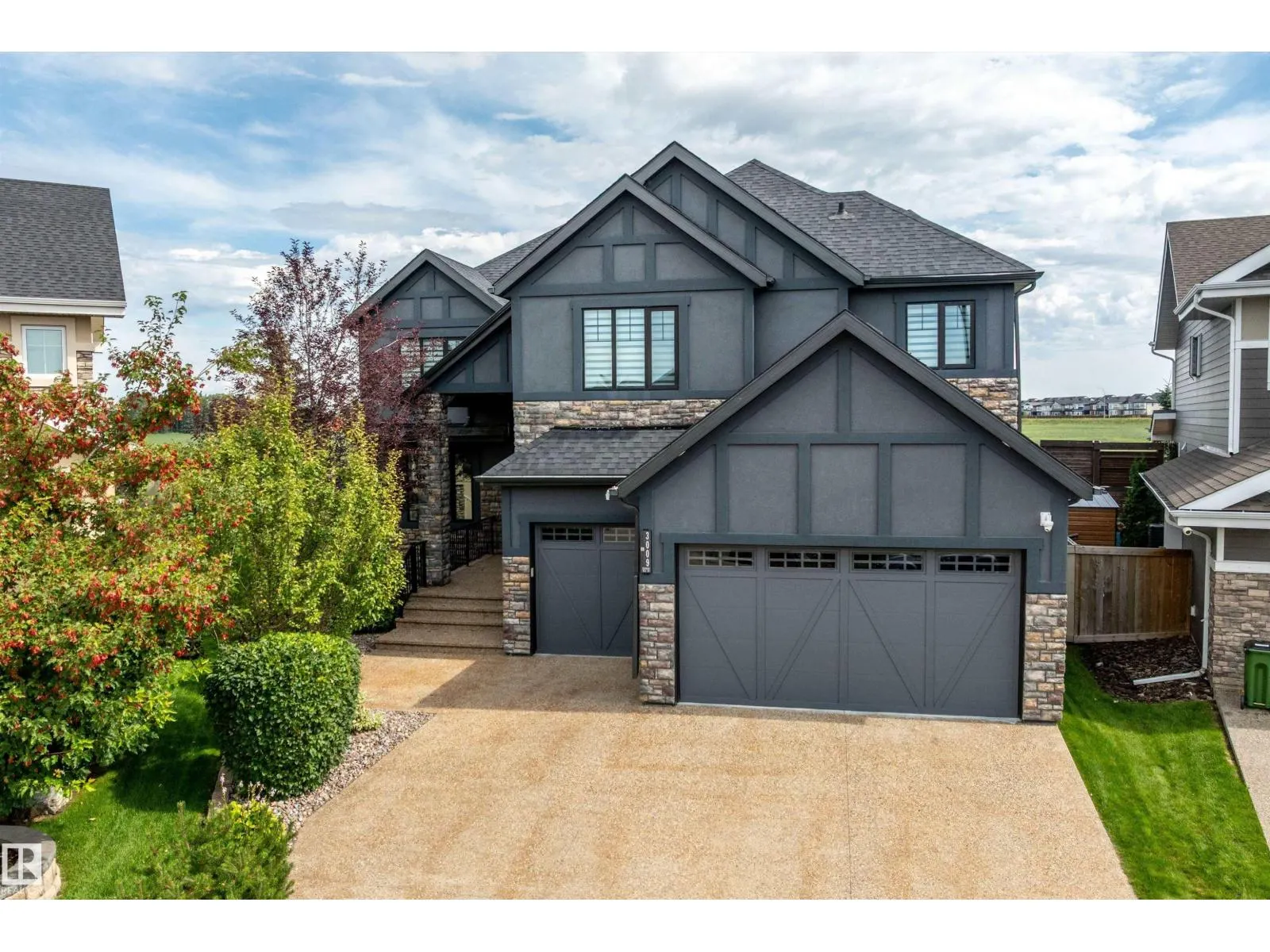 3009 KESWICK WY SW