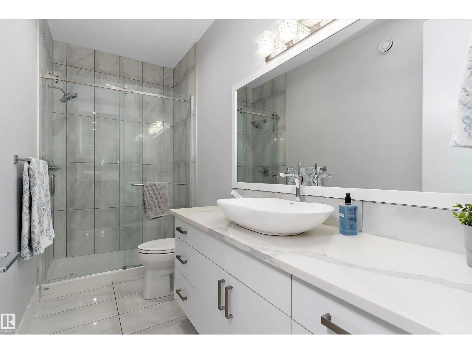 3009 KESWICK WY SW