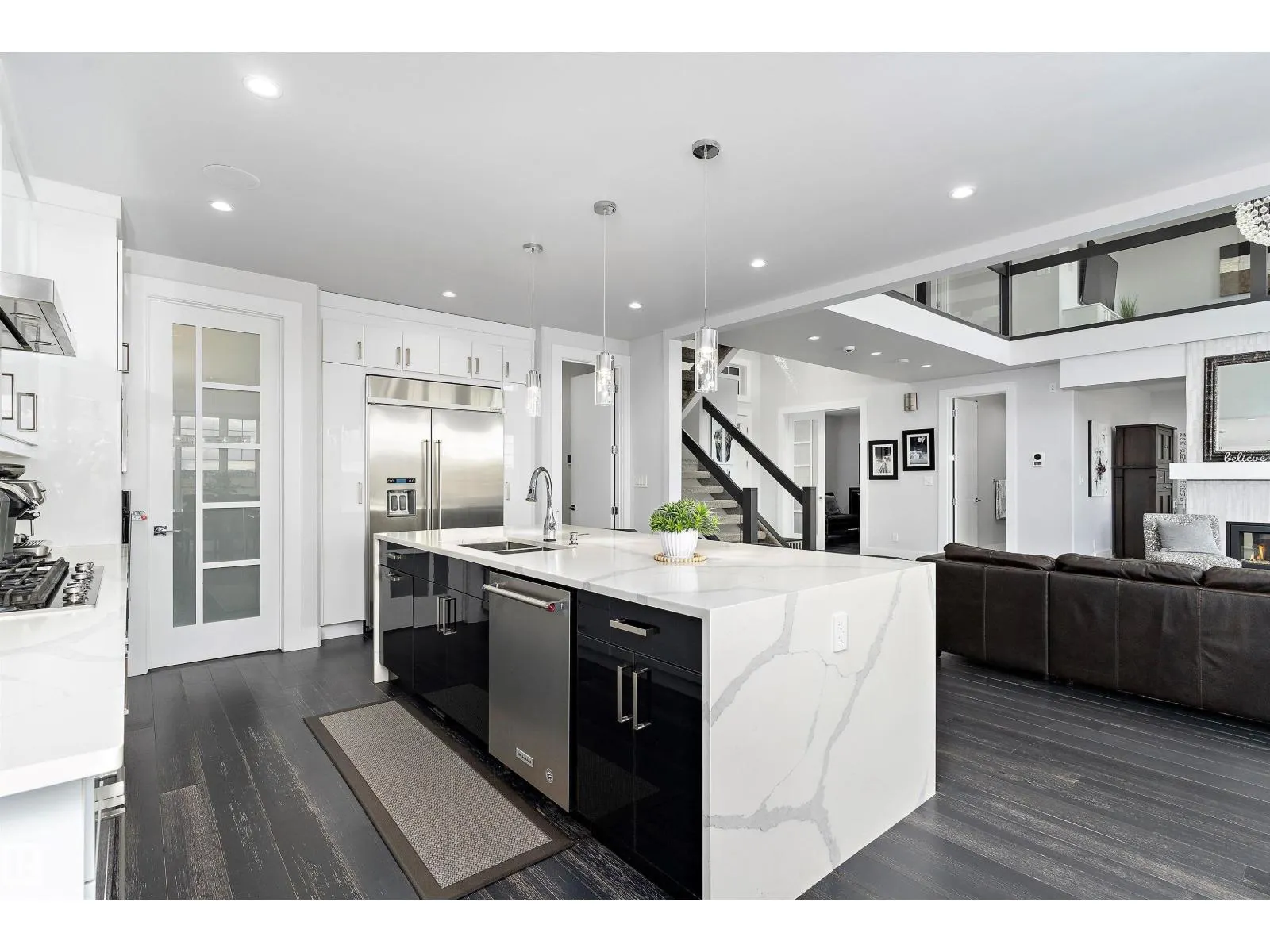 3009 KESWICK WY SW