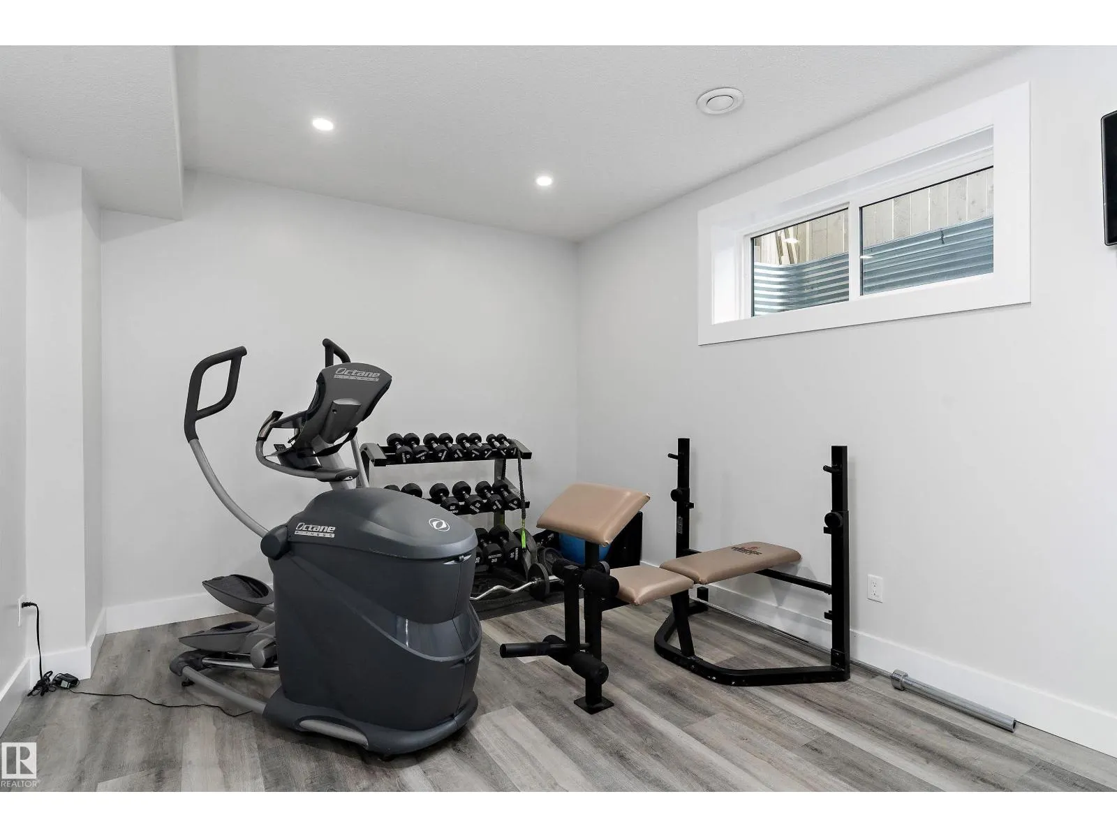 3009 KESWICK WY SW