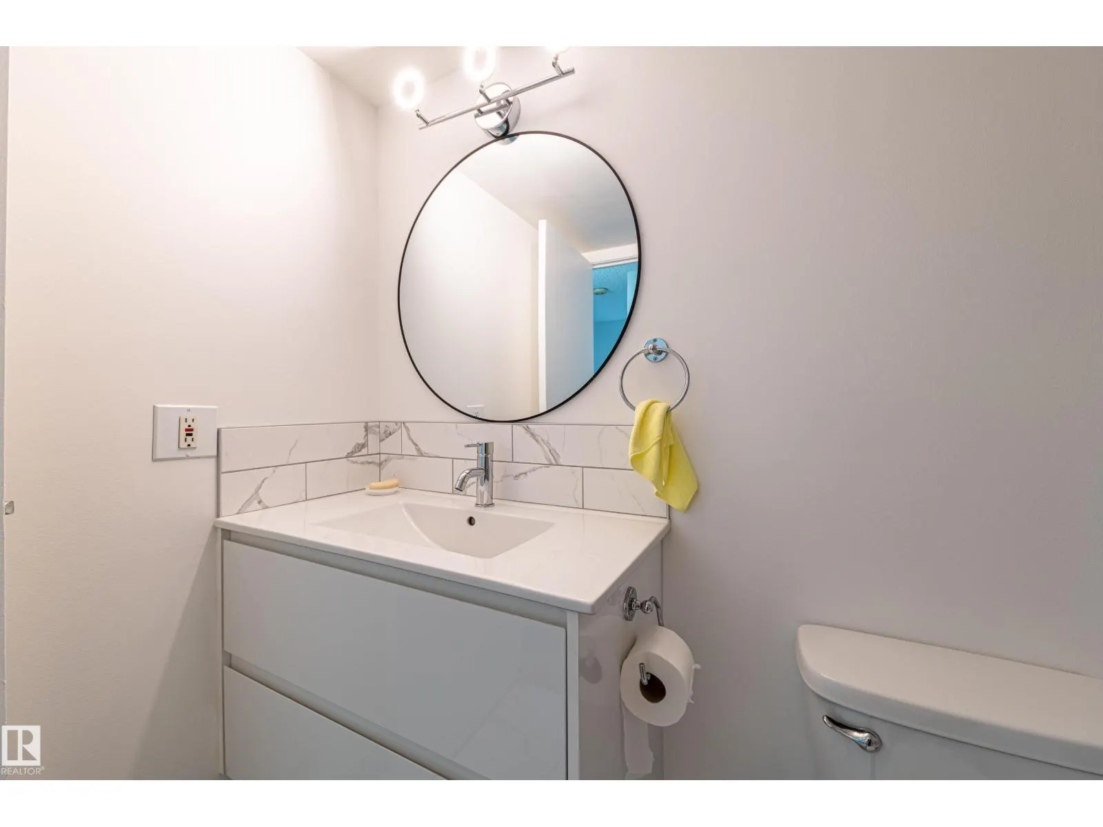 #809 10145 109 ST NW