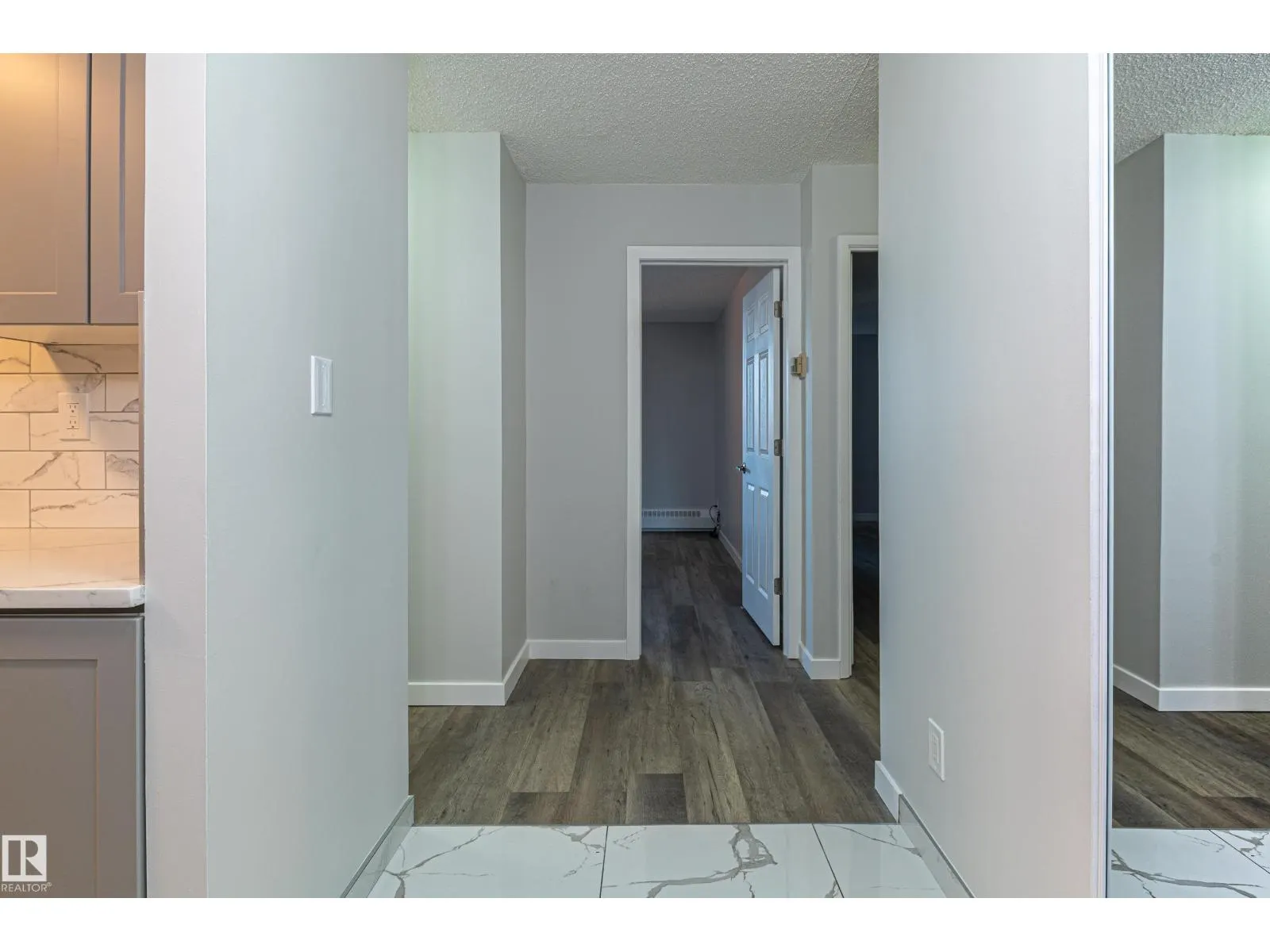 #809 10145 109 ST NW
