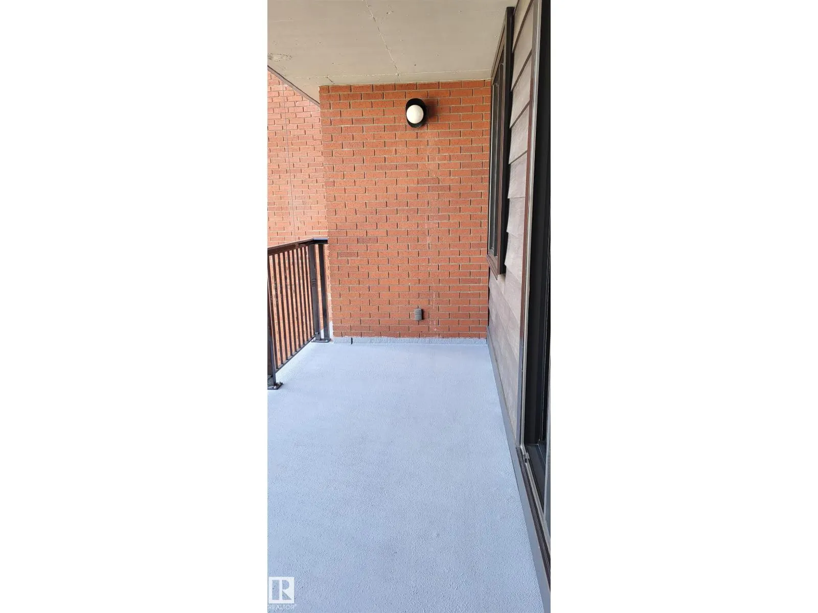 #809 10145 109 ST NW