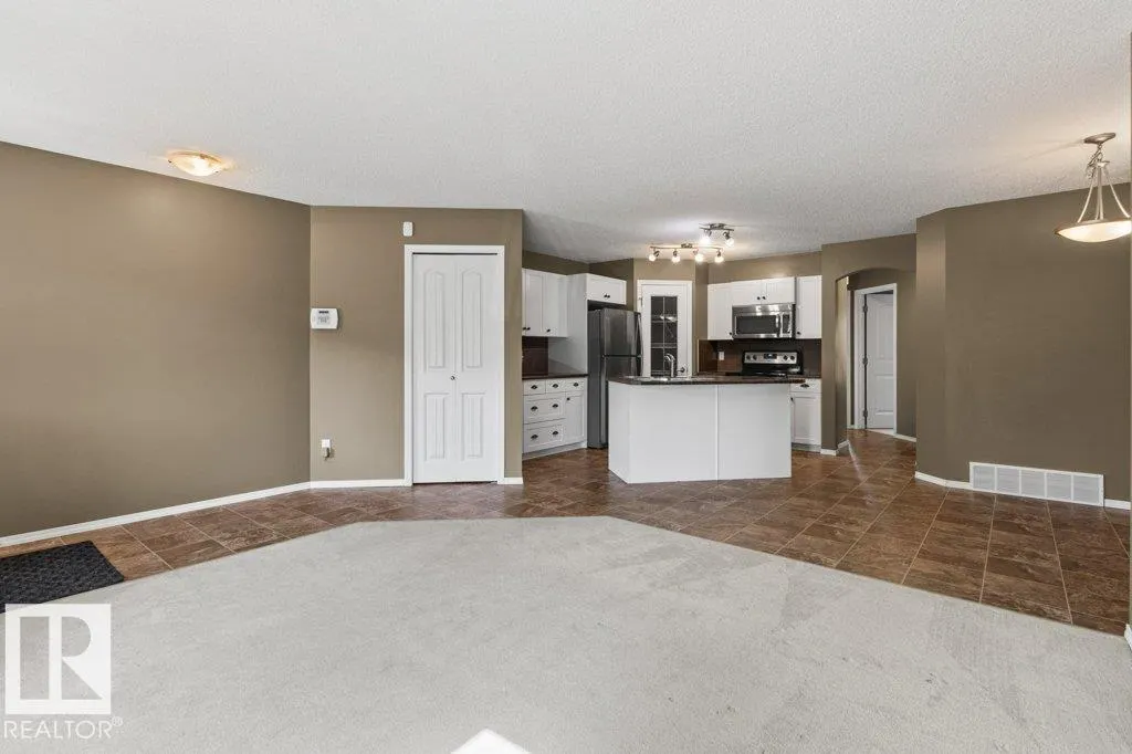 #20 604 62 ST SW