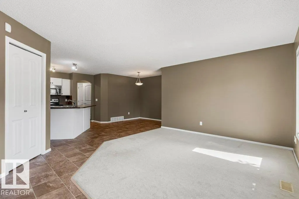 #20 604 62 ST SW