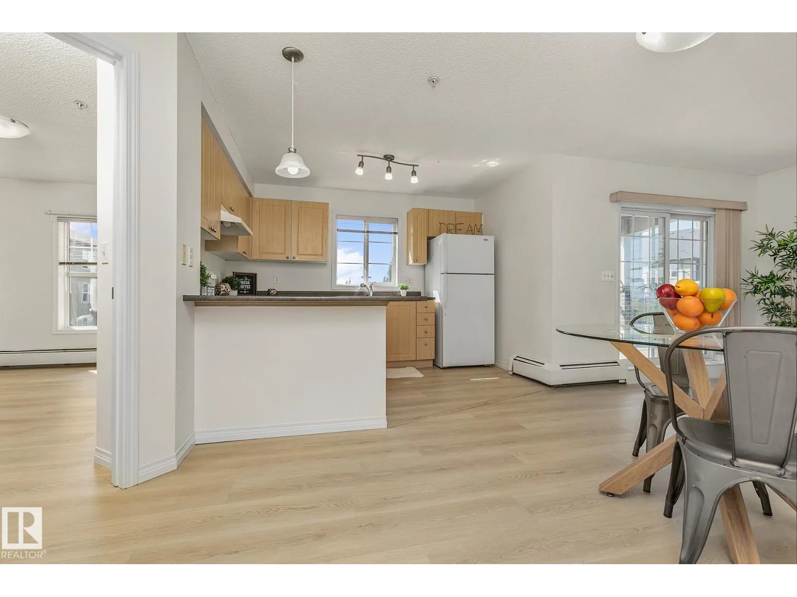 #301 630 MCALLISTER LO SW