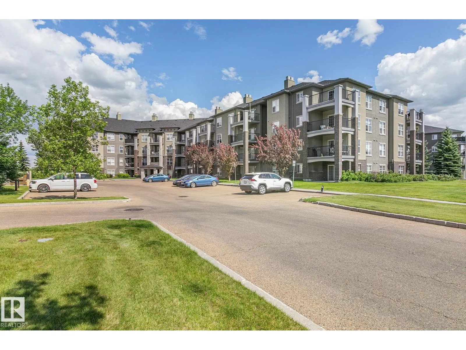 #301 630 MCALLISTER LO SW