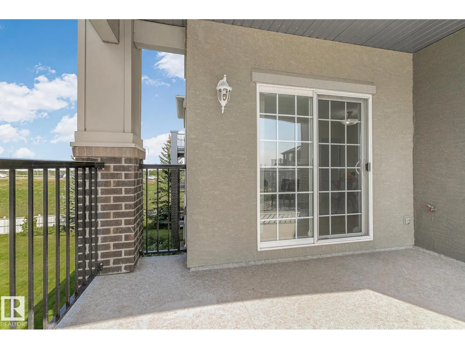 #301 630 MCALLISTER LO SW