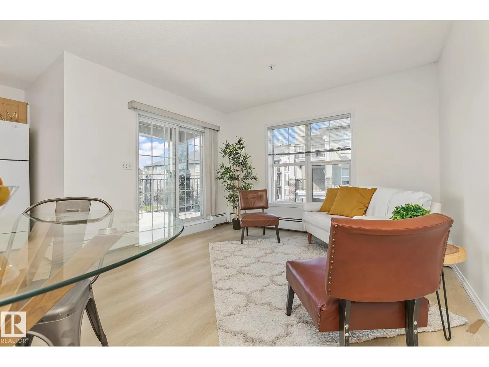 #301 630 MCALLISTER LO SW