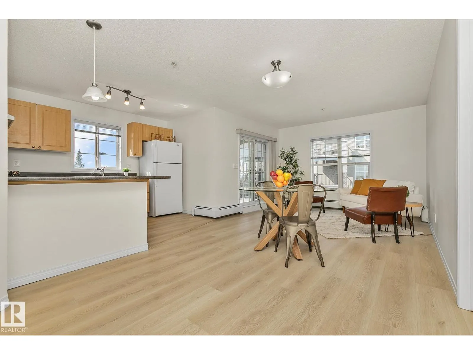 #301 630 MCALLISTER LO SW