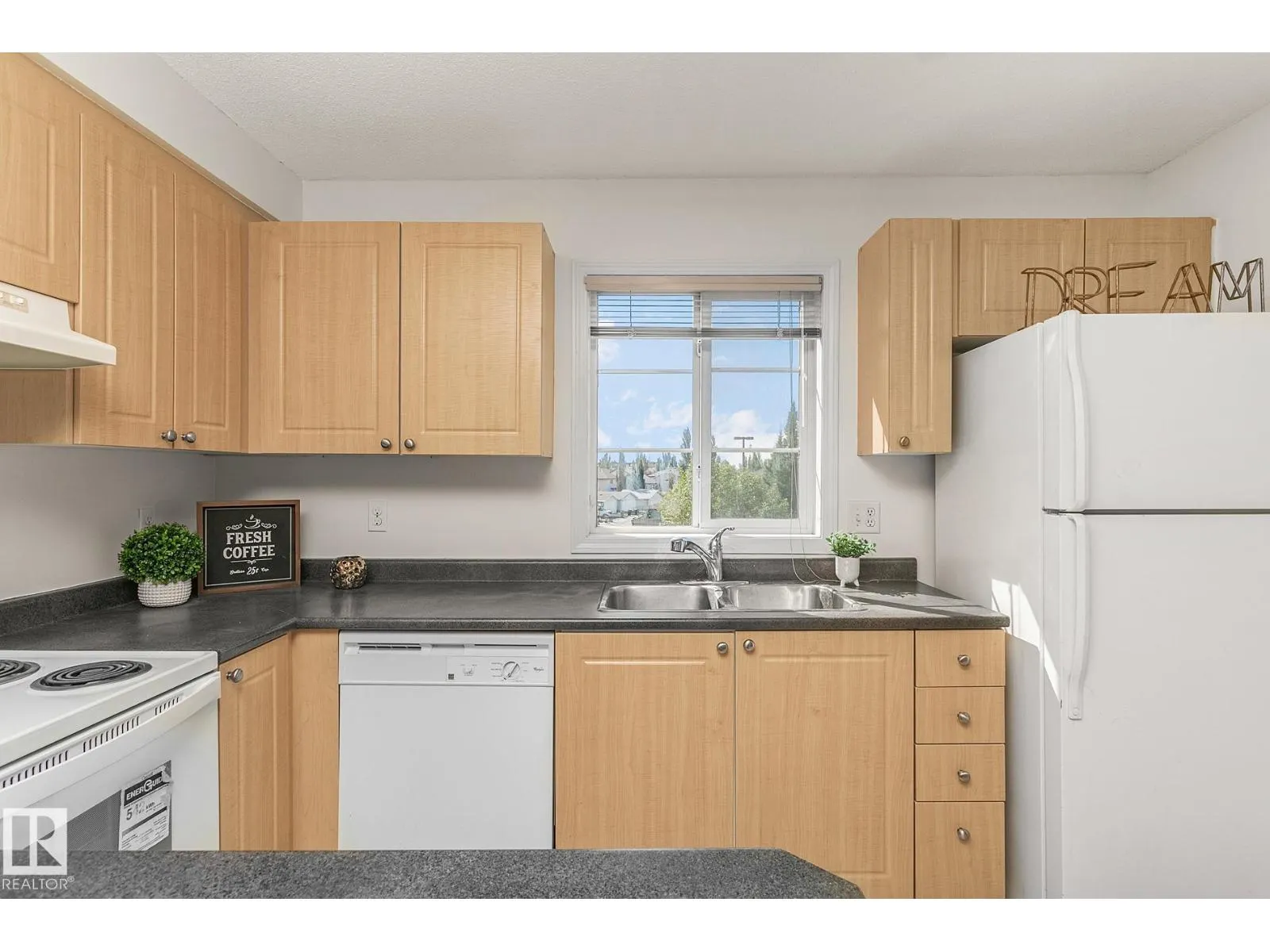 #301 630 MCALLISTER LO SW