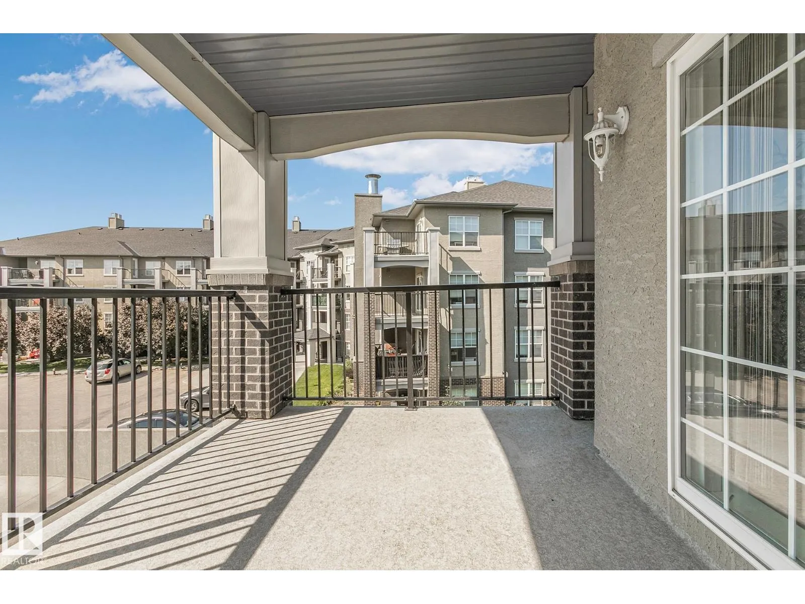 #301 630 MCALLISTER LO SW