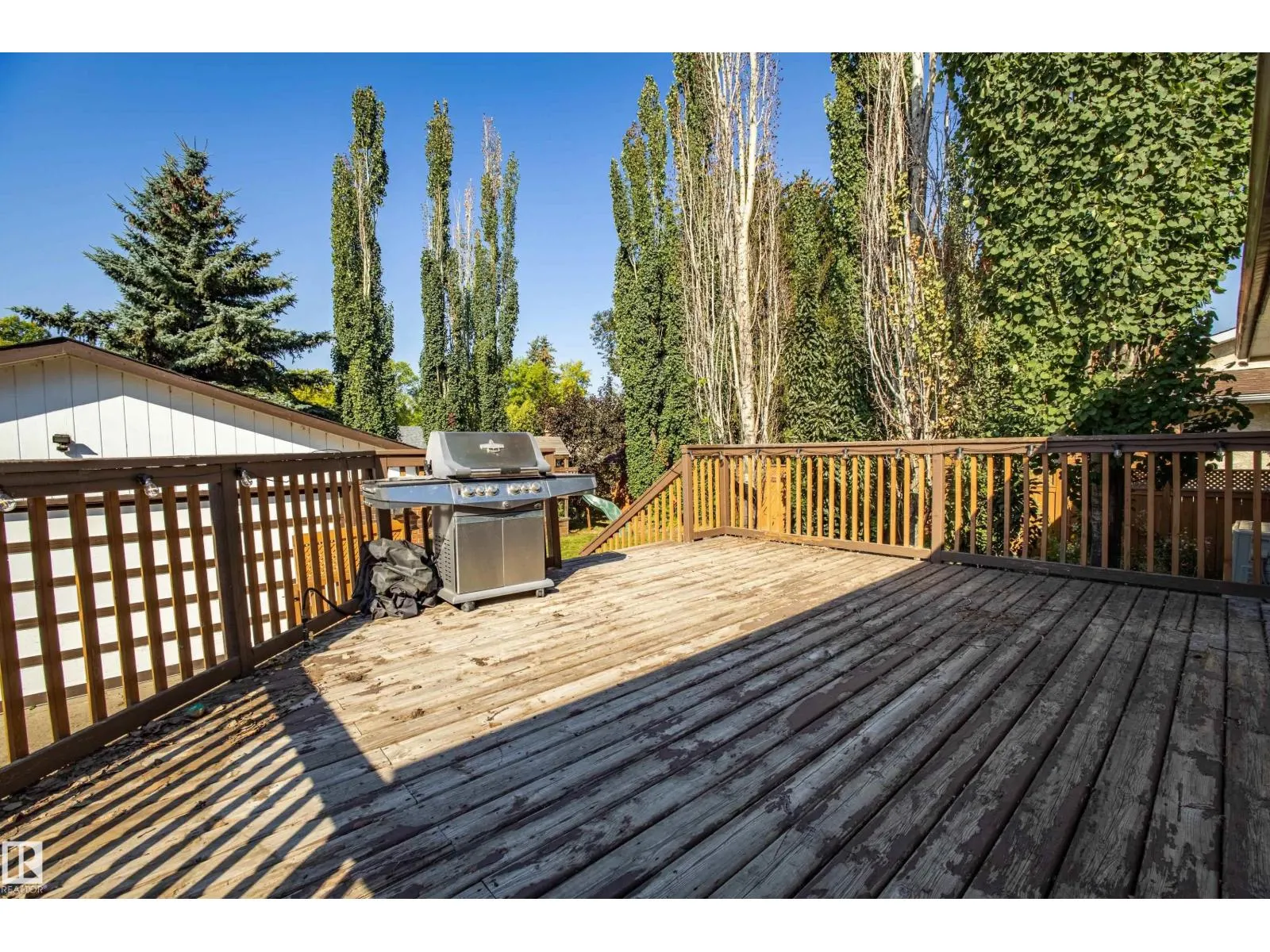 18 LOCKHART DR