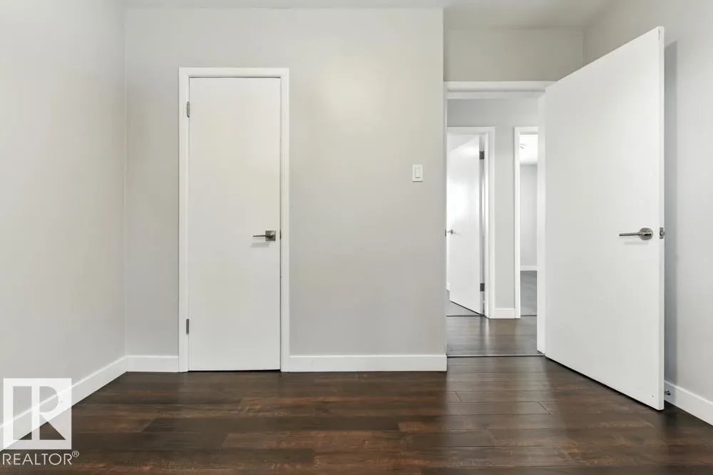 9623 52 ST NW