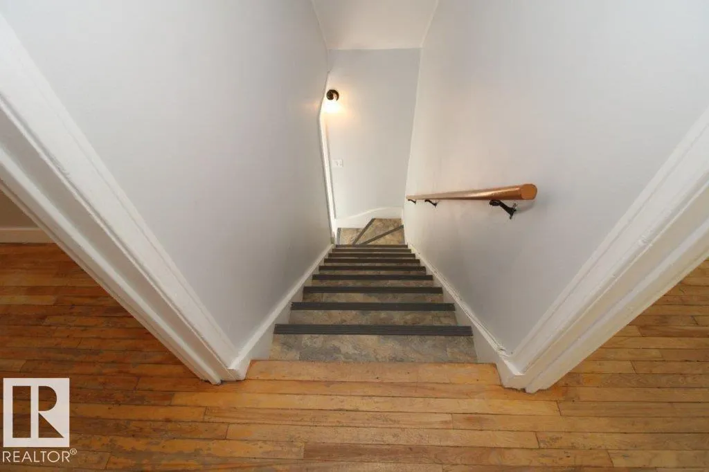 12143 59 ST NW