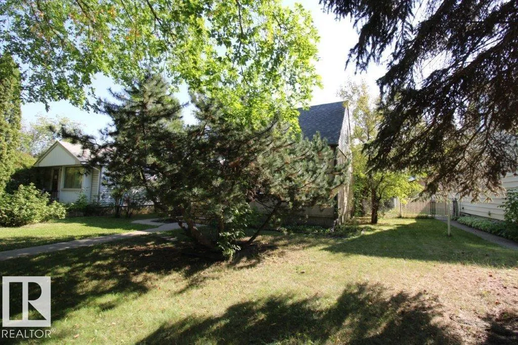 12143 59 ST NW