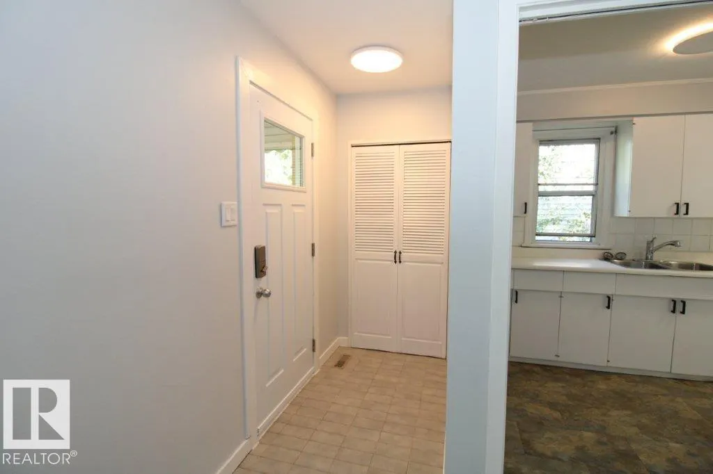 12143 59 ST NW