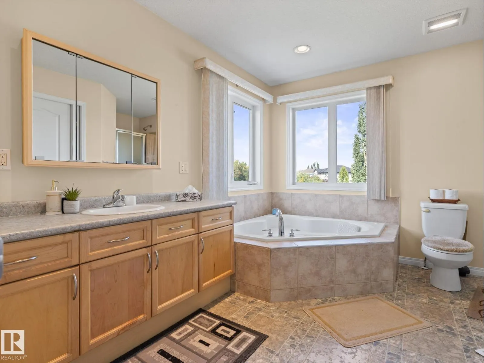 69 BRIARWOOD PT