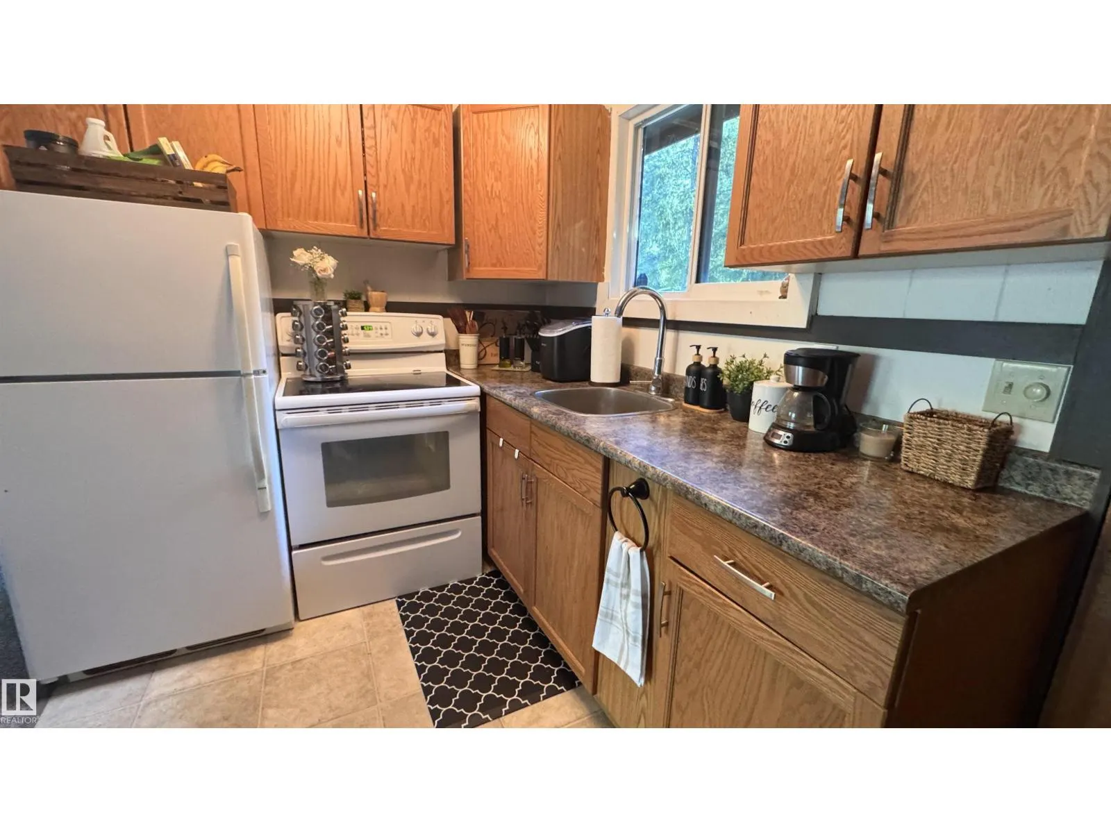#419 11121 TWP RD