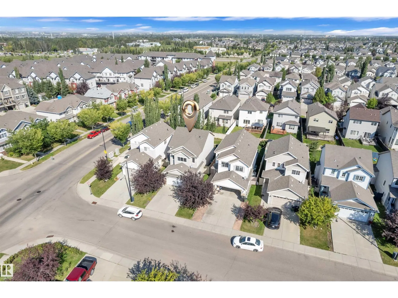 6152 13 AV SW