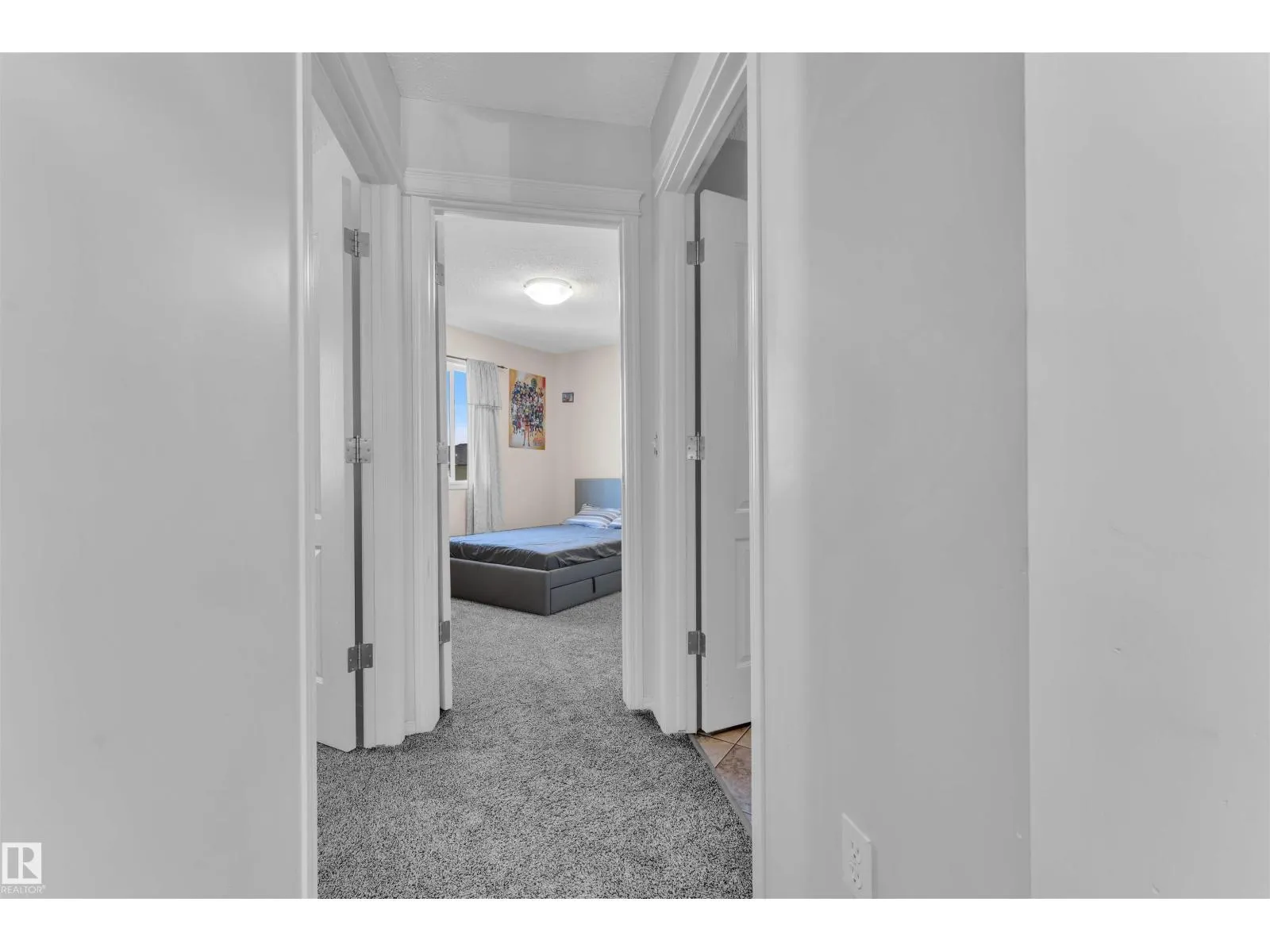 6152 13 AV SW