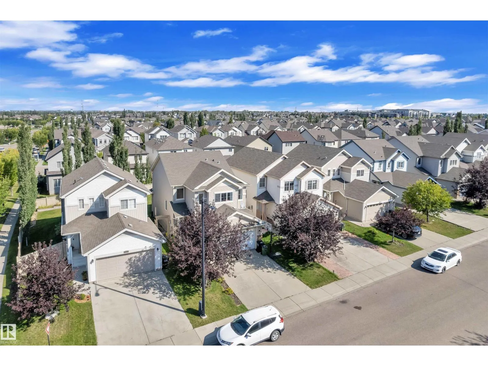 6152 13 AV SW